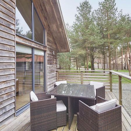 Host & Stay - Simon Howe Lodge Уитби Экстерьер фото