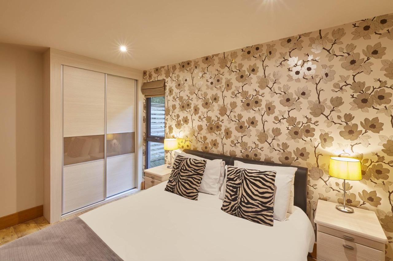 Host & Stay - Simon Howe Lodge Уитби Экстерьер фото