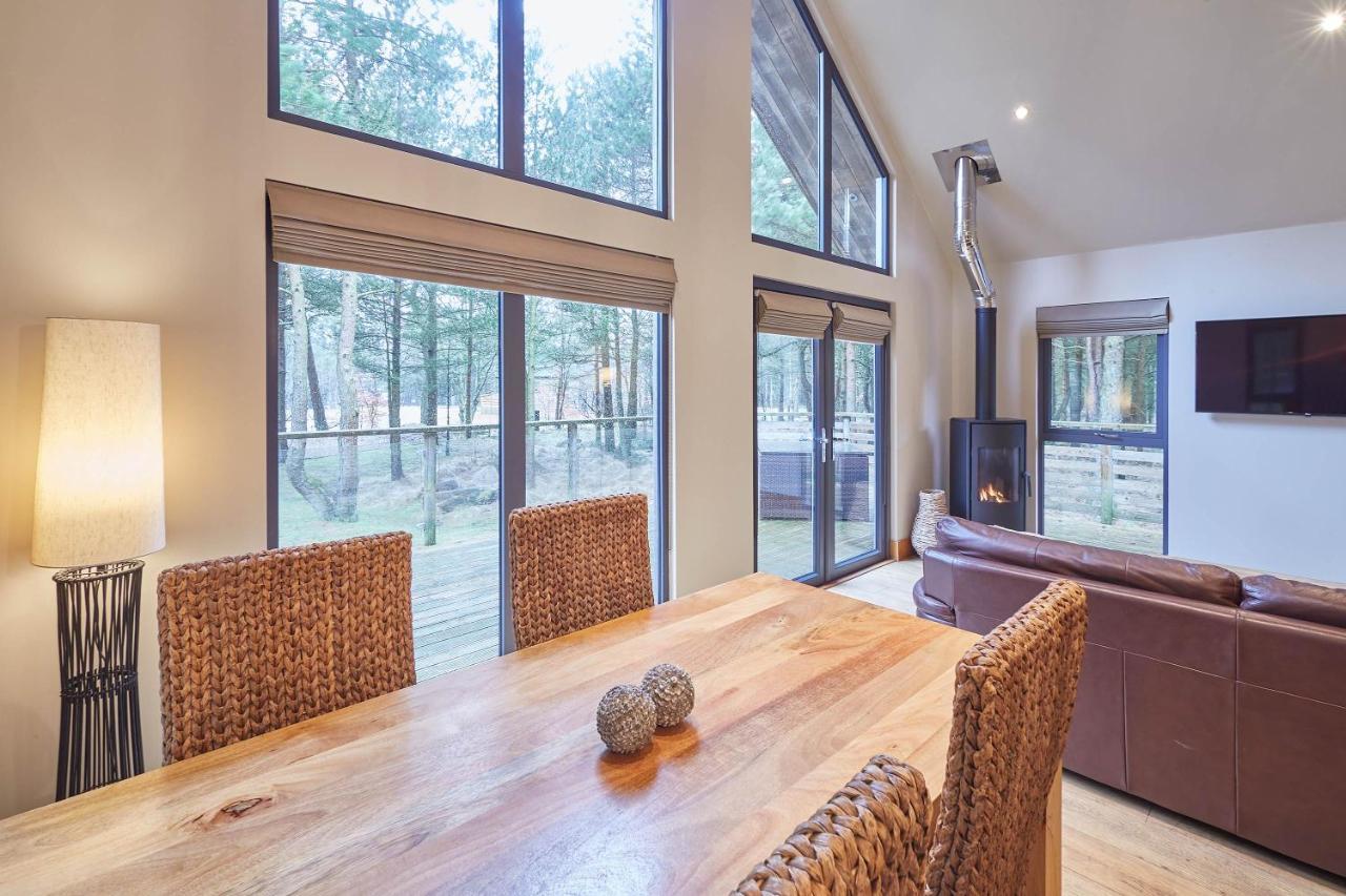 Host & Stay - Simon Howe Lodge Уитби Экстерьер фото
