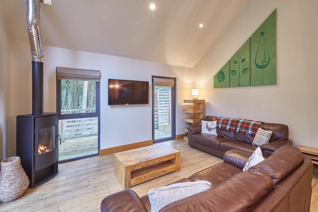 Host & Stay - Simon Howe Lodge Уитби Экстерьер фото