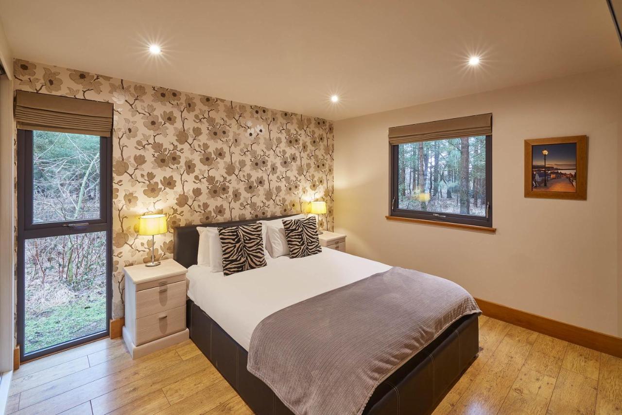 Host & Stay - Simon Howe Lodge Уитби Экстерьер фото